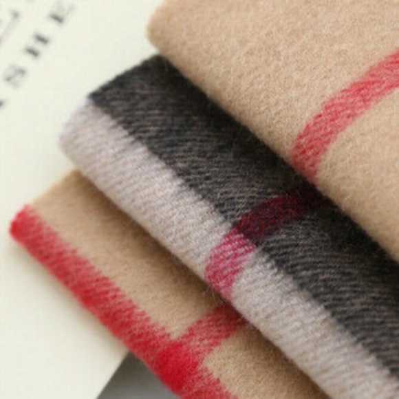 Burberry Scarf - Picture 5 of 12